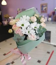 Букет цветов из:  Хризантемы и Розы #REPLACE_PRED# Псыгансу