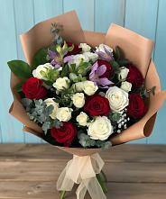 Букет цветов из:  Розы и Альстромерии в Псыгансу