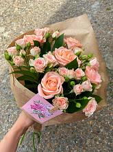 Букет цветов из:  Розы #REPLACE_PRED# Псыгансу