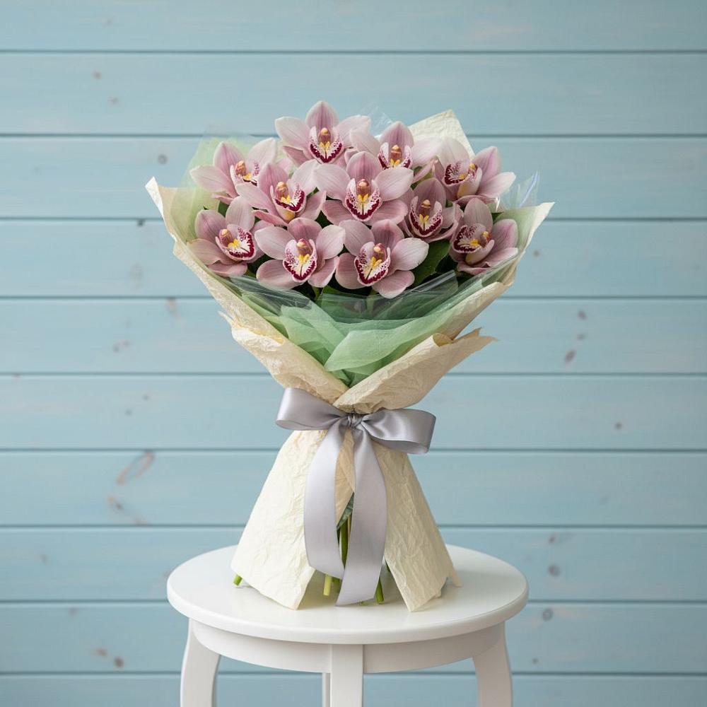 Букет цветов из: Орхидеи и Розы в Псыгансу