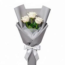 Букет 3 белые розы в Псыгансу