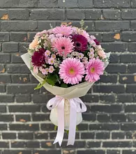 Букет цветов из:  Герберы и Хризантемы в Псыгансу