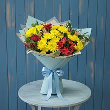 Букет цветов из:  Альстромерии и Хризантемы в Псыгансу