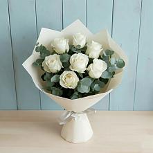 Букет Белые розы в Эвкалипте в Псыгансу